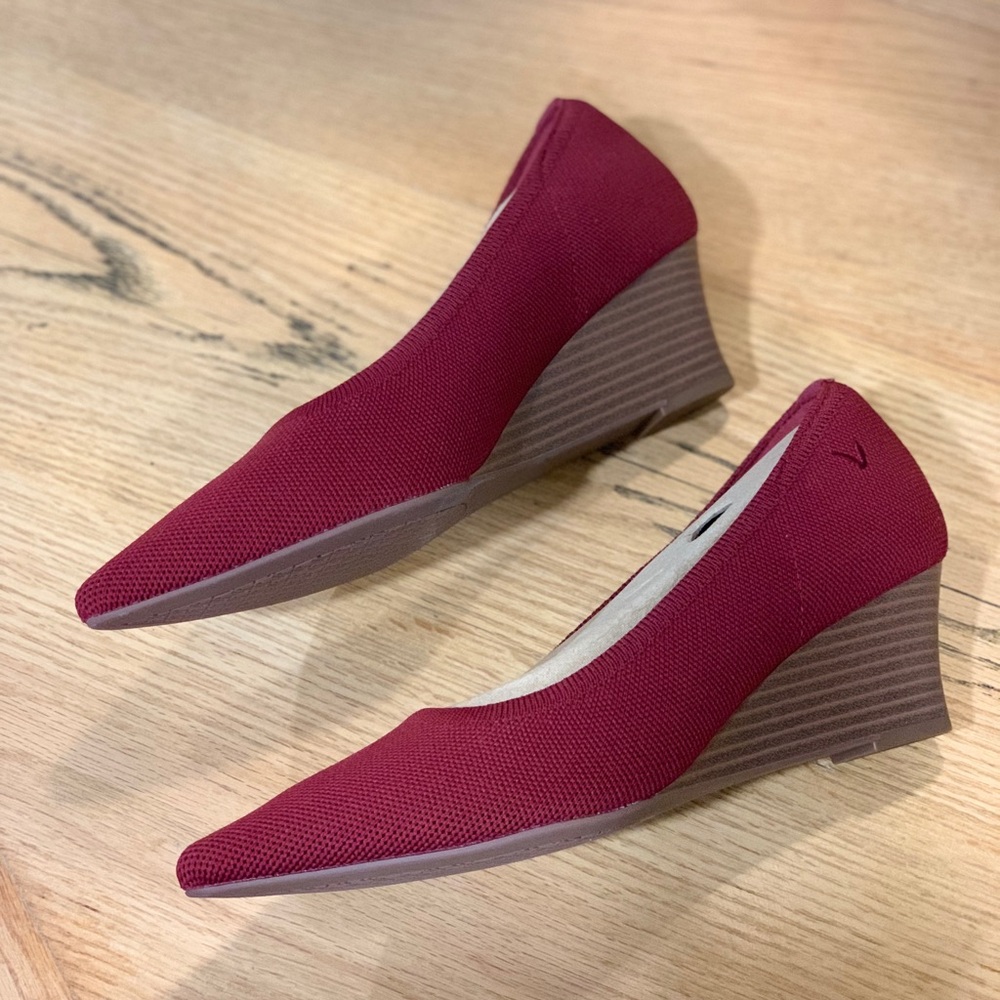 Vivaia Pointed Toe Red Wedge *Never Worn* - Picture 3 of 4